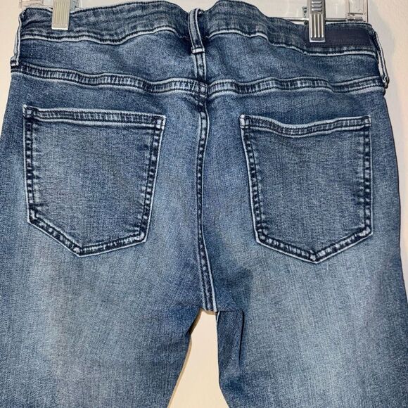 Calvin Klein dark wash non ripped Midrise jeans “slim boyfriend” size 6 - Picture 6 of 8